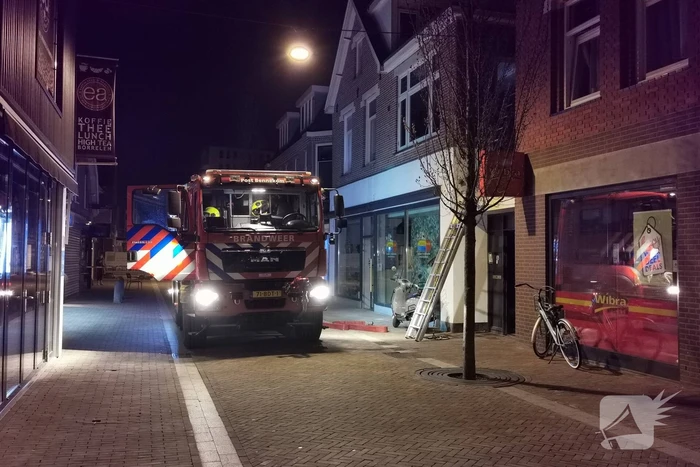 Grote brand boven cafe Railroad