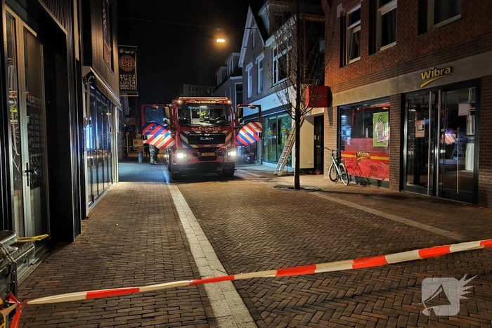 Grote brand boven cafe Railroad