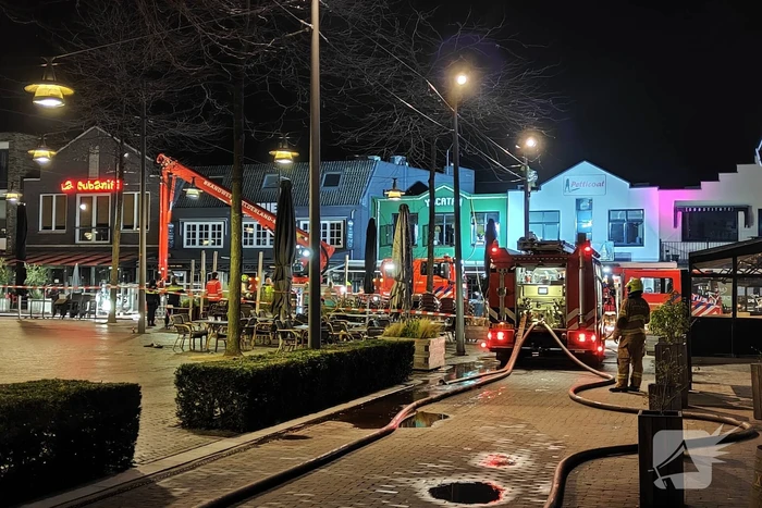 Grote brand boven cafe Railroad