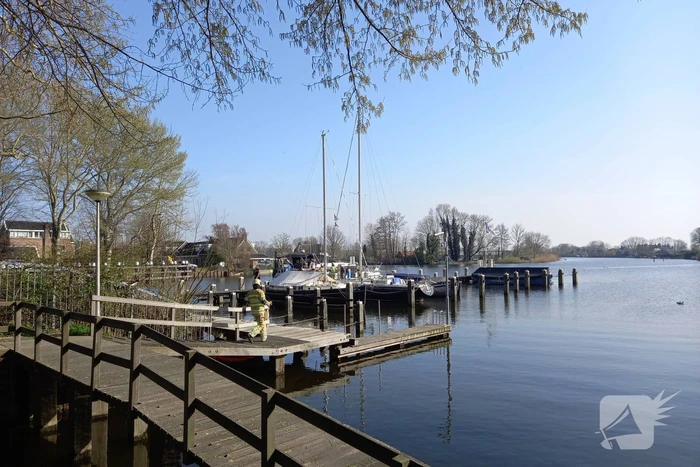 Brand op plezierjacht in haven