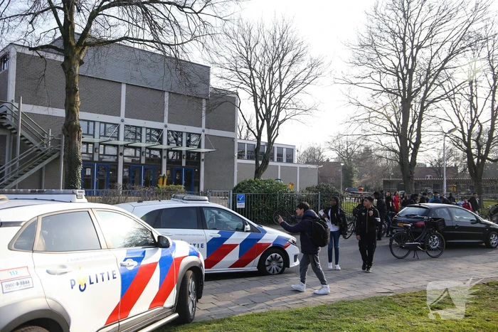 Enorme vechtpartij op middelbare school Het Element