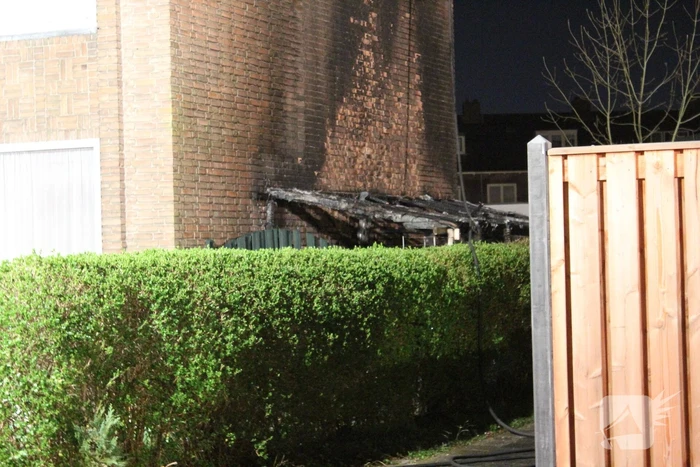Flinke rookontwikkeling vanwege brand in schuur