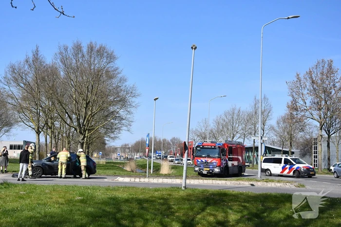 Veel schade bij ongeval tussen twee auto's