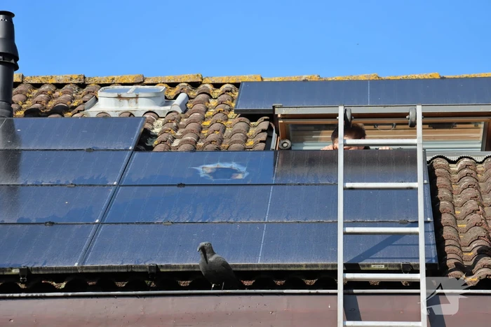 Brand op dak door zonnepanelen