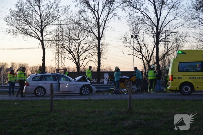 Negen gewonden bij forse kop-staartbotsing
