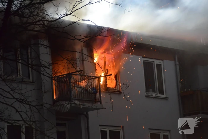 Gewonde bij uitslaande brand in flat