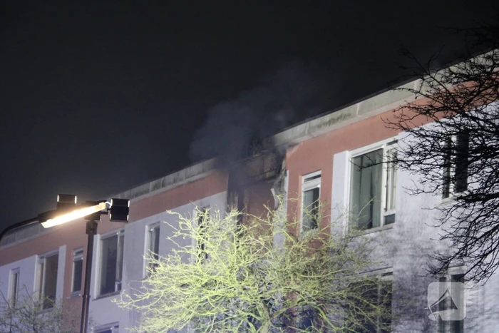 Gewonde bij uitslaande brand in flat