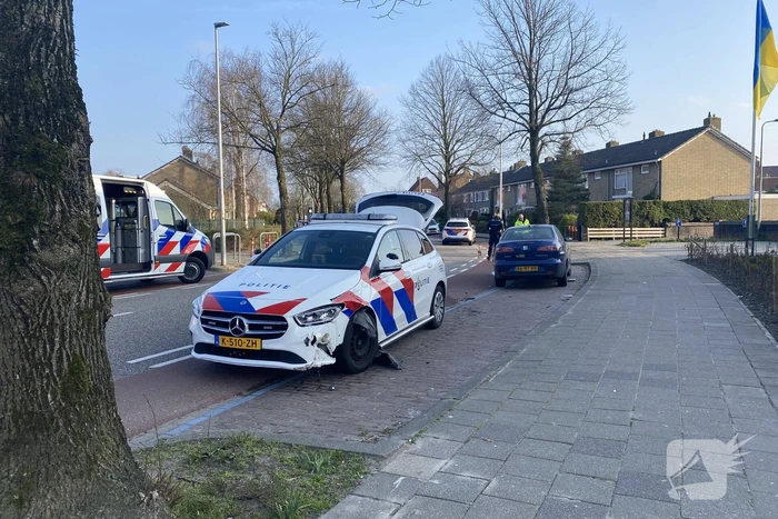 Politie ramt auto na achtervolging