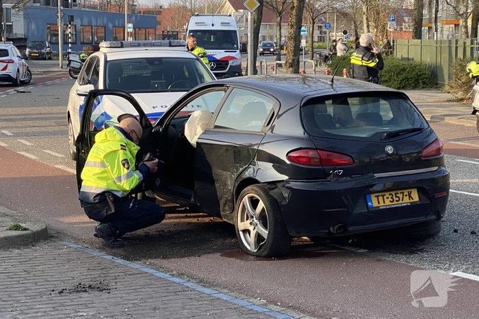 Politie ramt auto na achtervolging