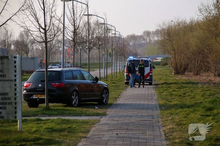 Politie doet onderzoek naar steekpartij op straat