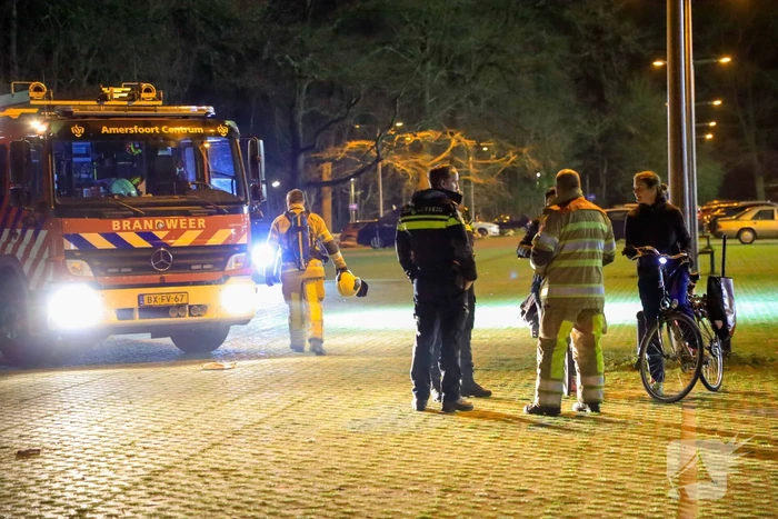 Broei in stapel houtsnippers zorgt voor brandweerinzet