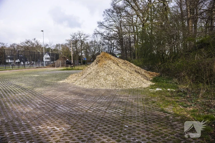 Opnieuw broei in houtsnippers op parkeerplaats Birkhoven