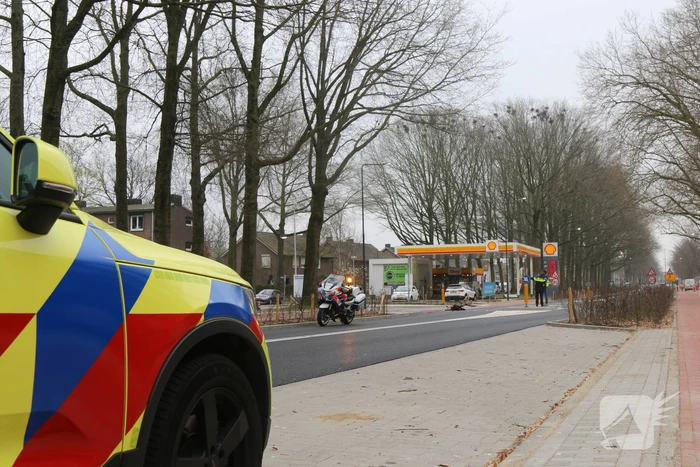 Fietser ernstig gewond door botsing met vrachtwagen