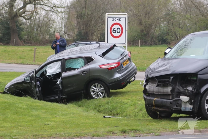 Persoon gewond bij aanrijding op kruising