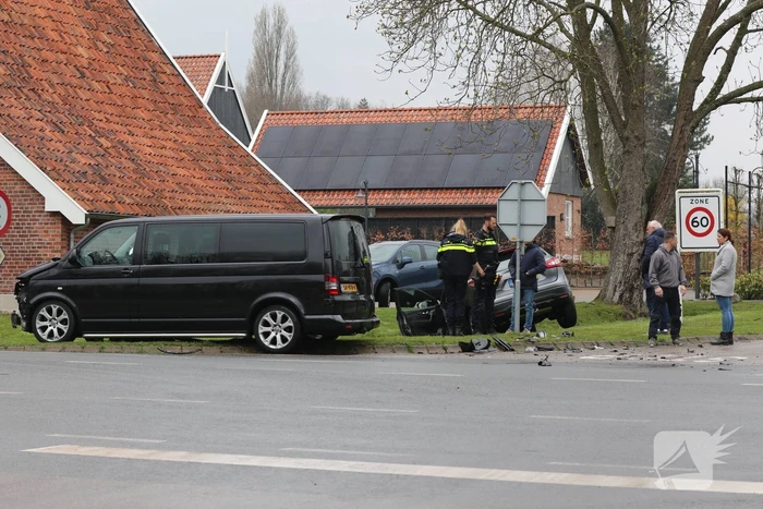 Persoon gewond bij aanrijding op kruising
