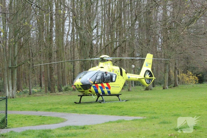 Traumahelikopter landt in woonwijk