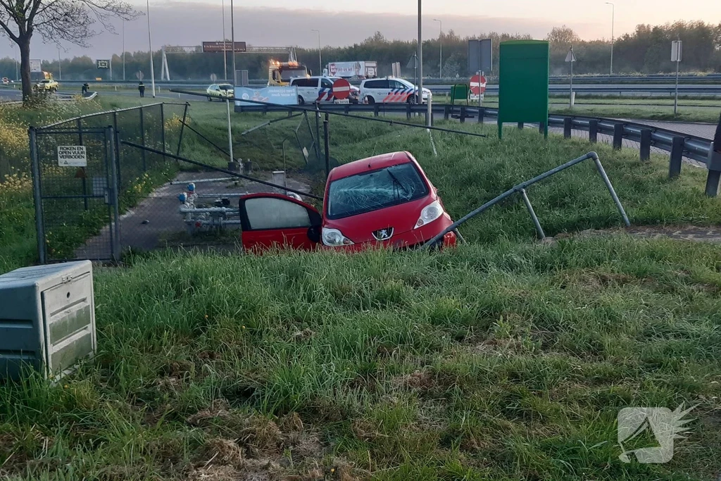 Rijksweg A16 - Sandelingen-W 112 melding Hendrik-Ido-Ambacht 