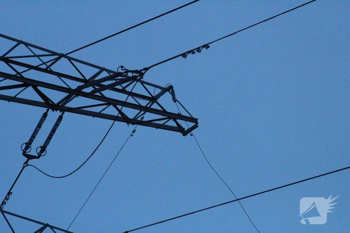 Hoogspanningskabel veroorzaak harde knal