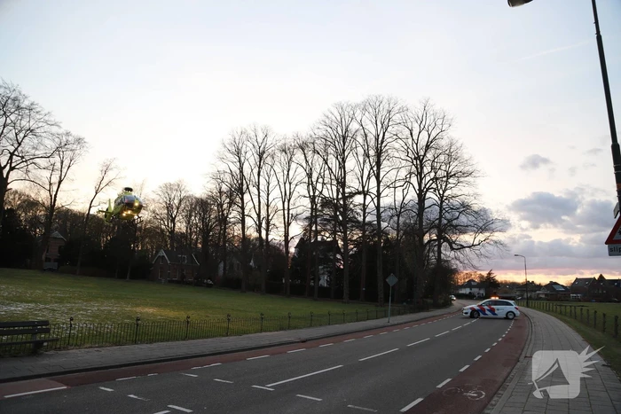 Traumahelikoper landt in voortuin van villa