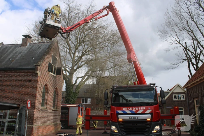 Brand in kerk zorgt voor veel rookontwikkelingen