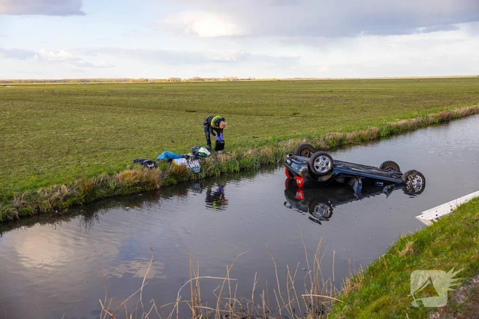 Auto gevonden in sloot