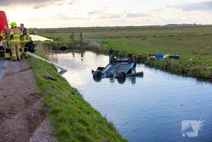 Auto gevonden in sloot
