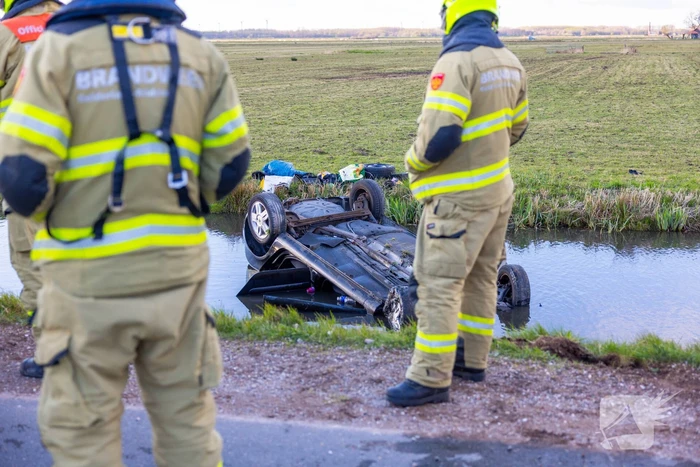 Auto gevonden in sloot