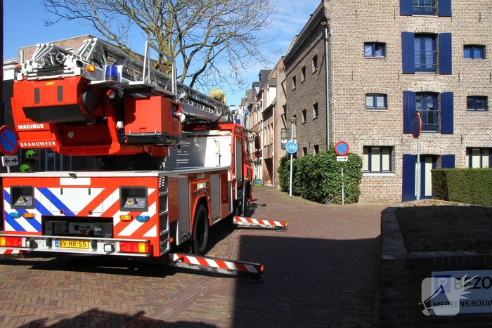 Dakpannen zorgen voor gevaarlijk situatie