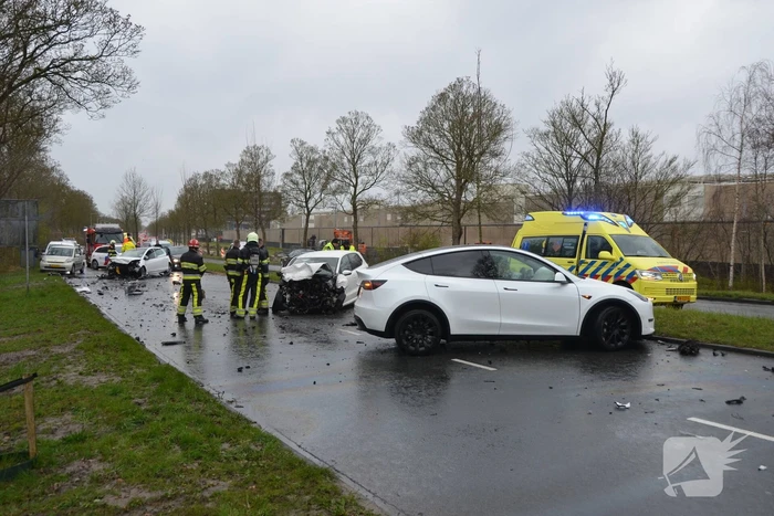 Flinke ravage na aanrijding