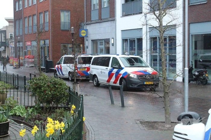 Omgeving basisschool afgezet door verdachte situatie
