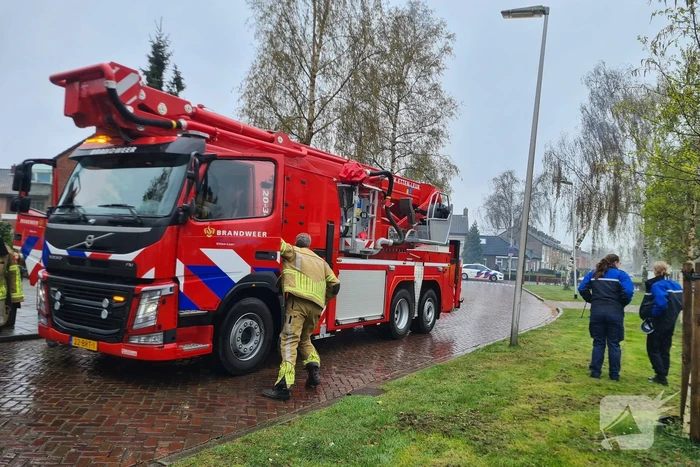 Brand in schoorsteen van woning