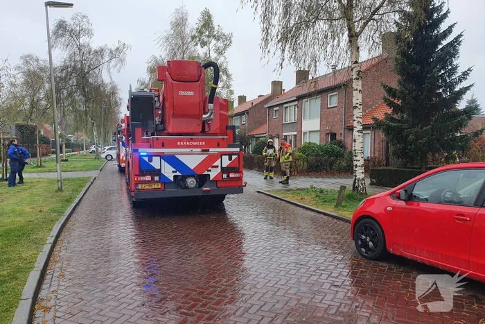 Brand in schoorsteen van woning
