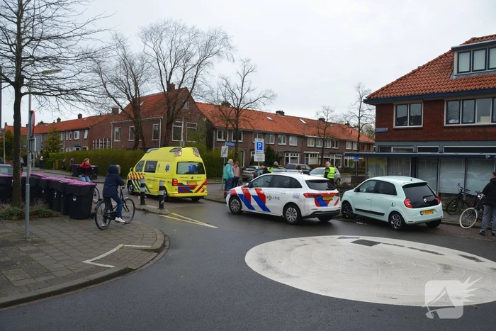 Brommerrijdster gaat onderuit en raakt gewond