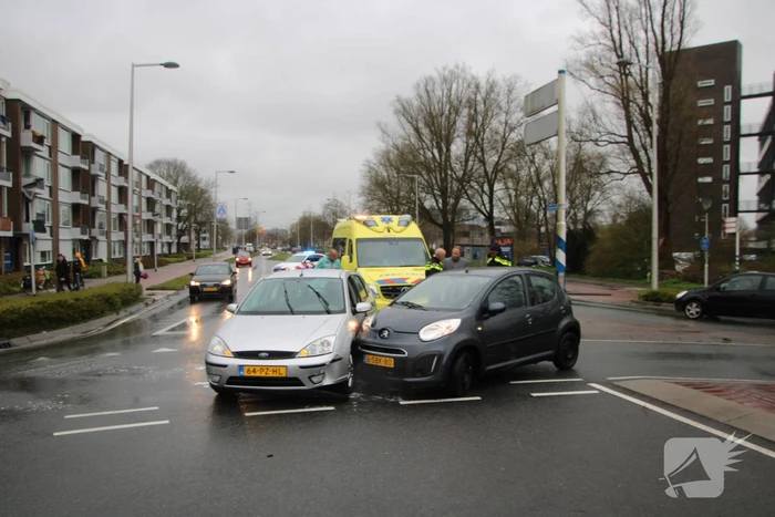 Schade na ongeval op rotonde