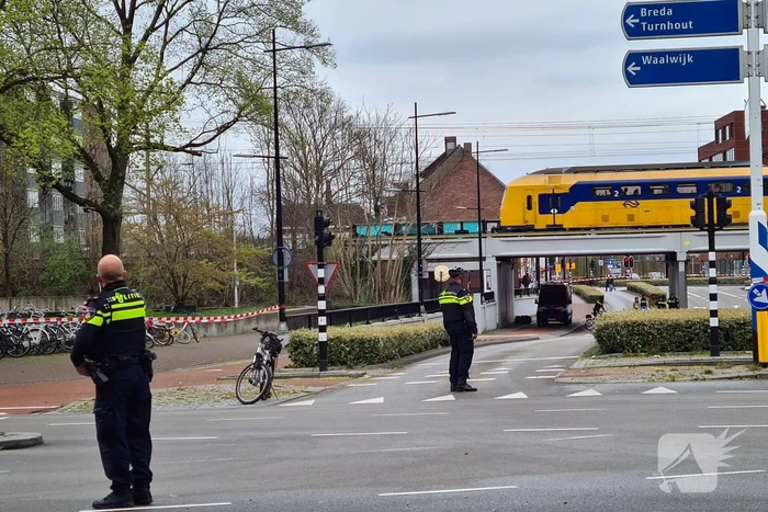 Persoon met verward gedrag uit parkeergarage Knegtel gehaald