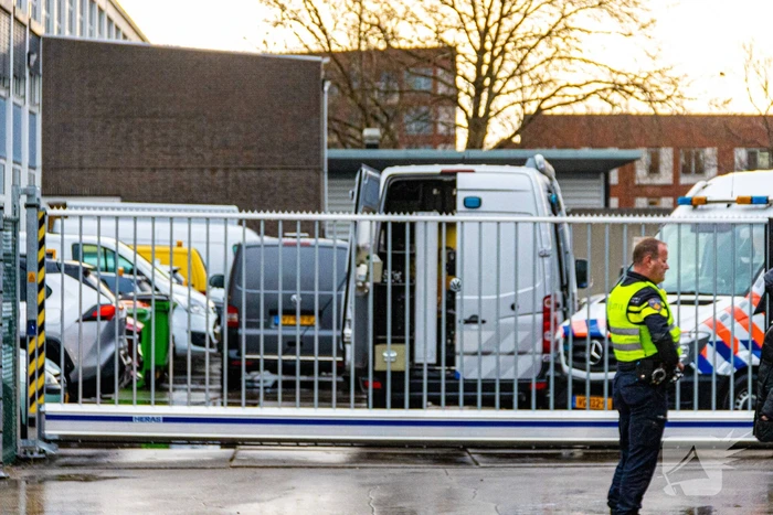 Explosieven aangetroffen in auto na inbeslagname