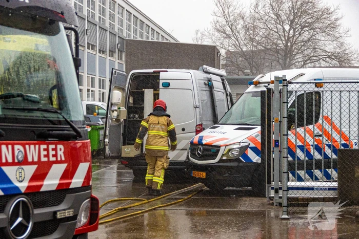 Explosieven aangetroffen in auto na inbeslagname