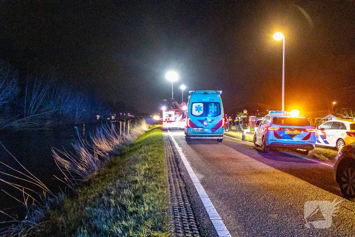 Auto belandt in sloot na wilde achtervolging