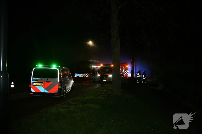 Grote uitslaande brand verwoest vrijstaande woning
