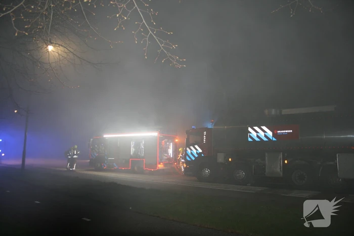 Grote uitslaande brand verwoest vrijstaande woning