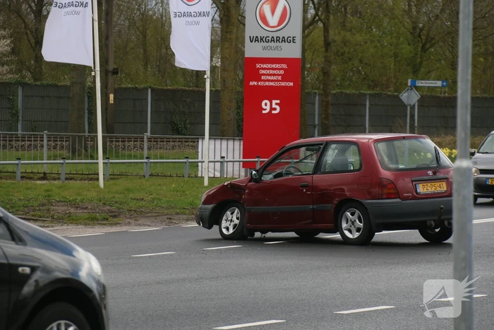 Schade na ongeval op kruising