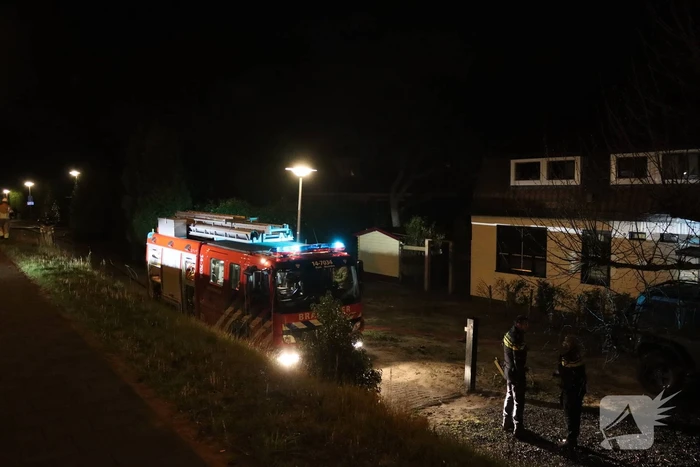 Bewoner start bluspoging bij brand