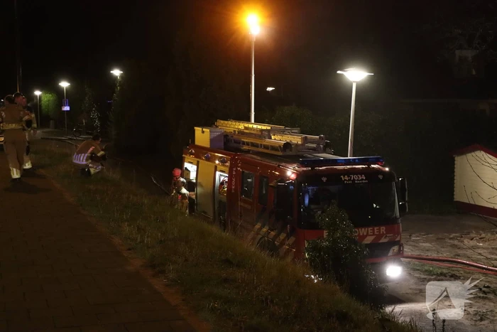 Bewoner start bluspoging bij brand