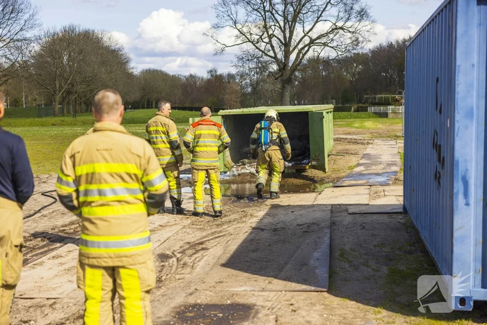 Brand in container vol asbest