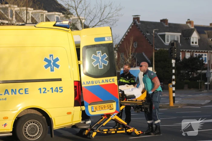 Scooterrijder gewond bij botsing met auto
