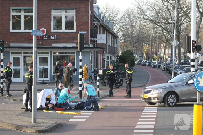 Scooterrijder gewond bij botsing met auto