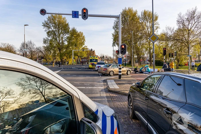 Scooterrijder gewond bij botsing met auto