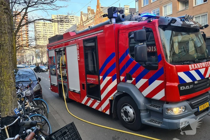 Auto brandt volledig uit