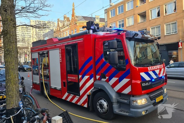 Auto brandt volledig uit