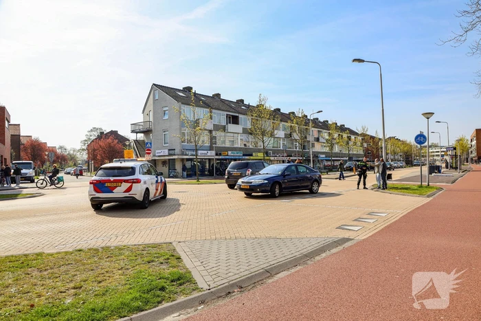 Flinke schade bij aanrijding op kruising voor Winkelcentrum Neptunusplein